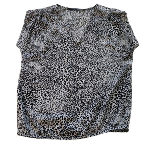 Zara Top Blouse Black & White Animal Print V-Neck Studded Short Sleeve Top Small - Picture 7 of 9